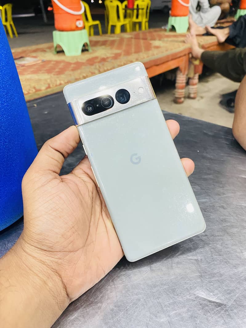 GOOGLE PIXEL 7 PRO 0