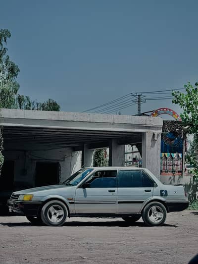 Corolla 84/92 London Edition with Sunroof