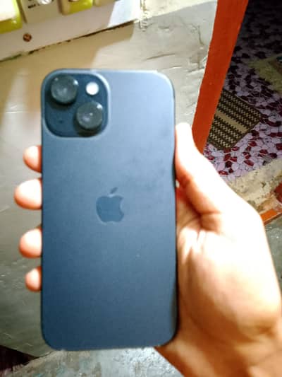 Apple iPhone 15