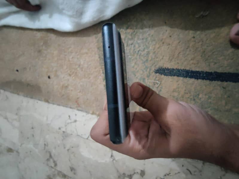 Google Pixel 6a 5