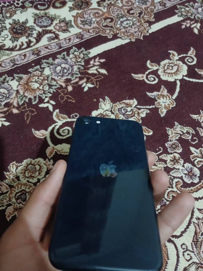 Apple iPhone SE 0