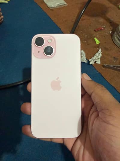 Apple iPhone 15
