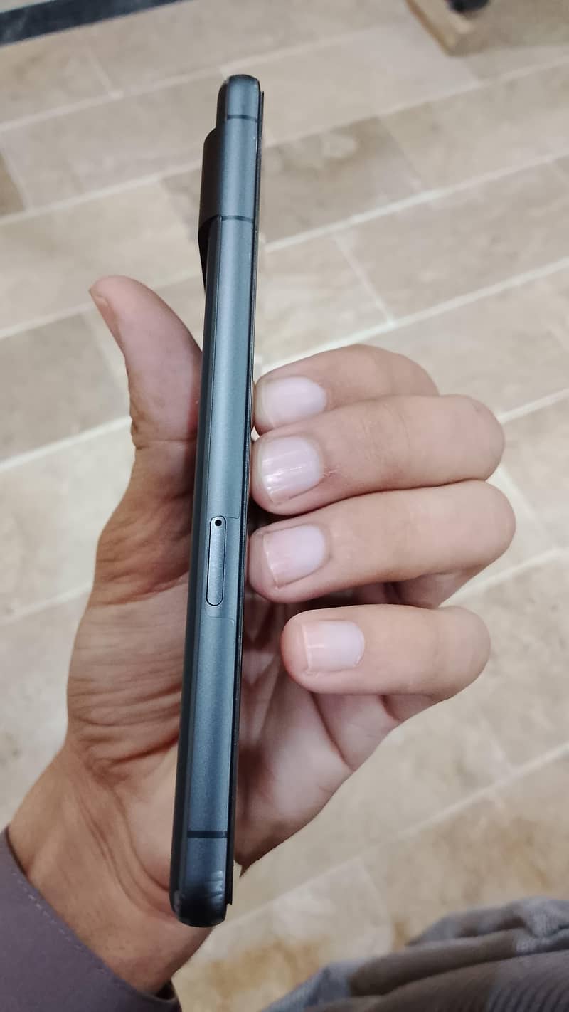 Google Pixel 7 5
