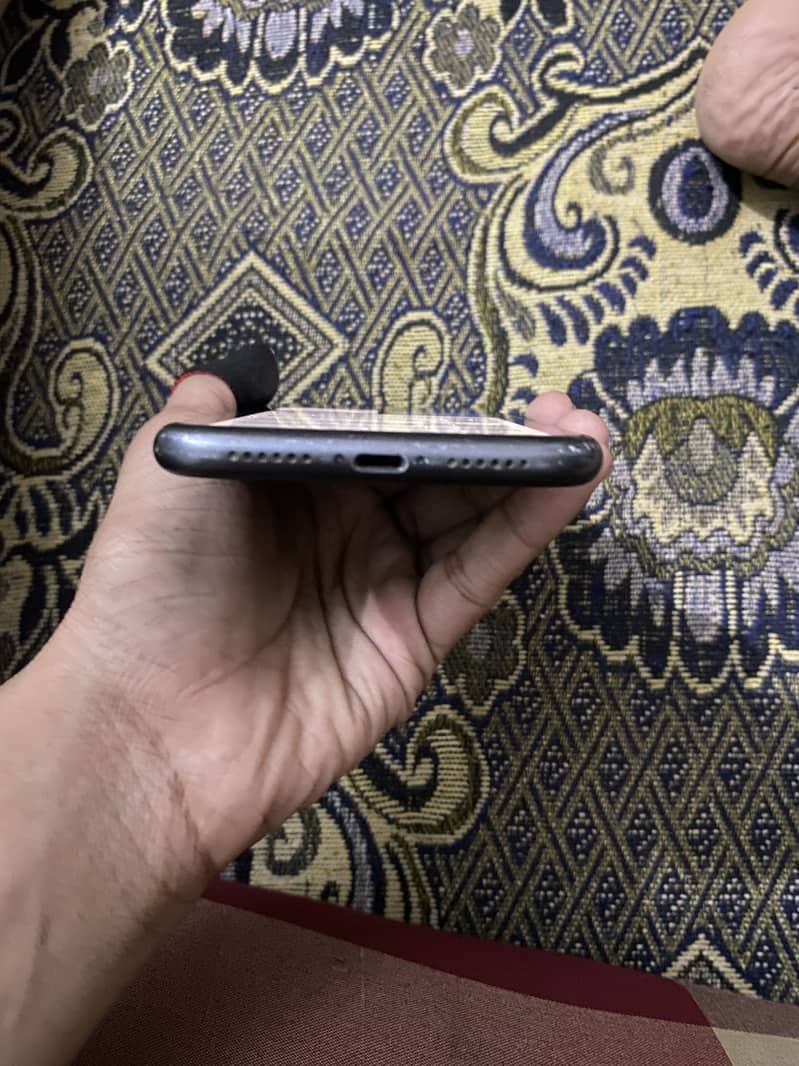 Iphone 11 4