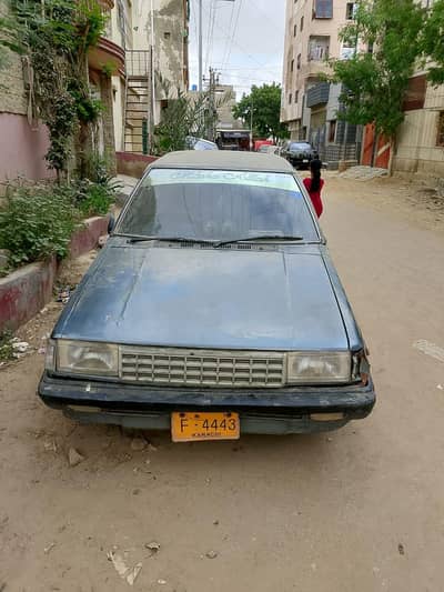 Nissan Sunny 1985