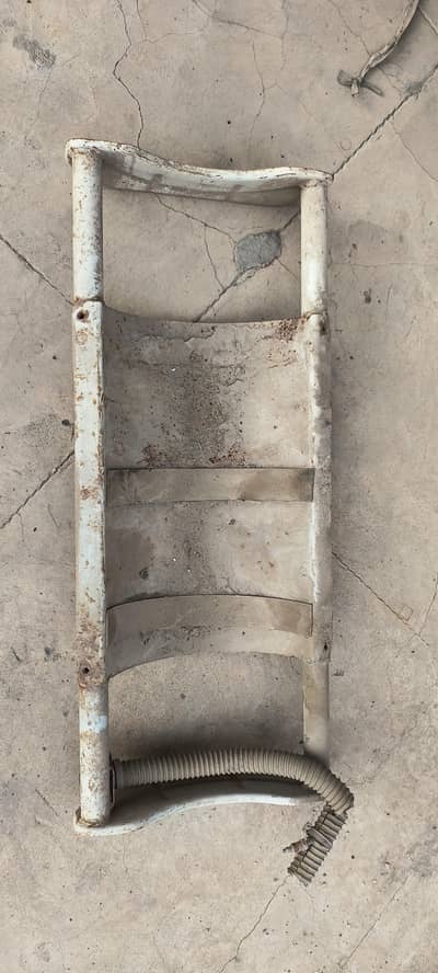 hiroof cylinder stand good condition with clips