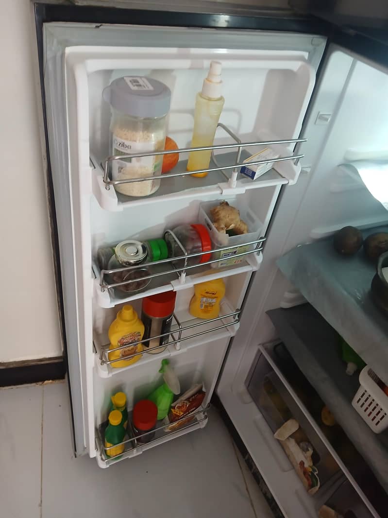 2 double door new condition 03223376994 whats up 4