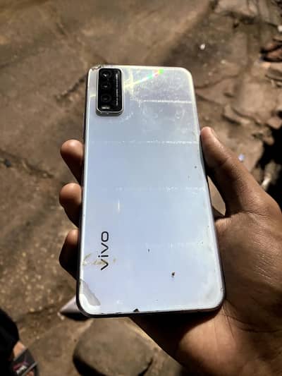 vivo y20 model  he 4 GB 64 he aur compilet box   number [0370100996]