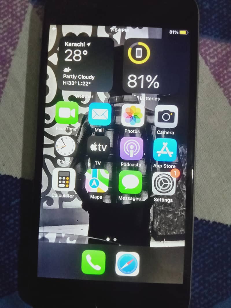 Apple iPhone 6S 1