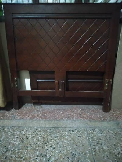 Single Bed (Wooden)