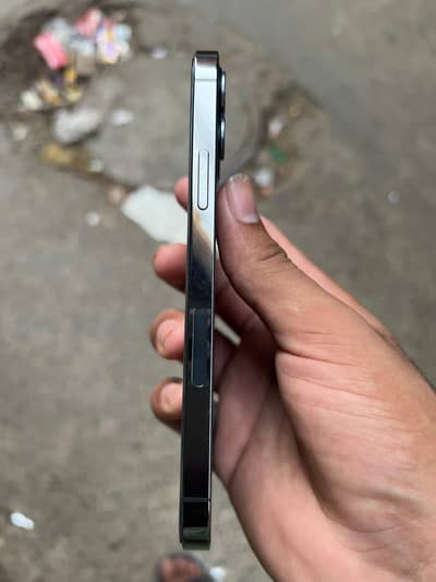 i phone 12pro