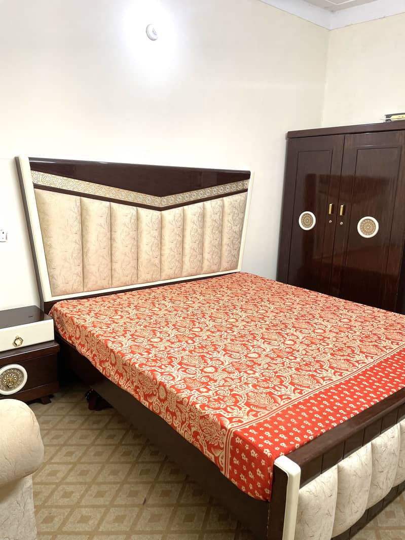 Bed with sides table 1