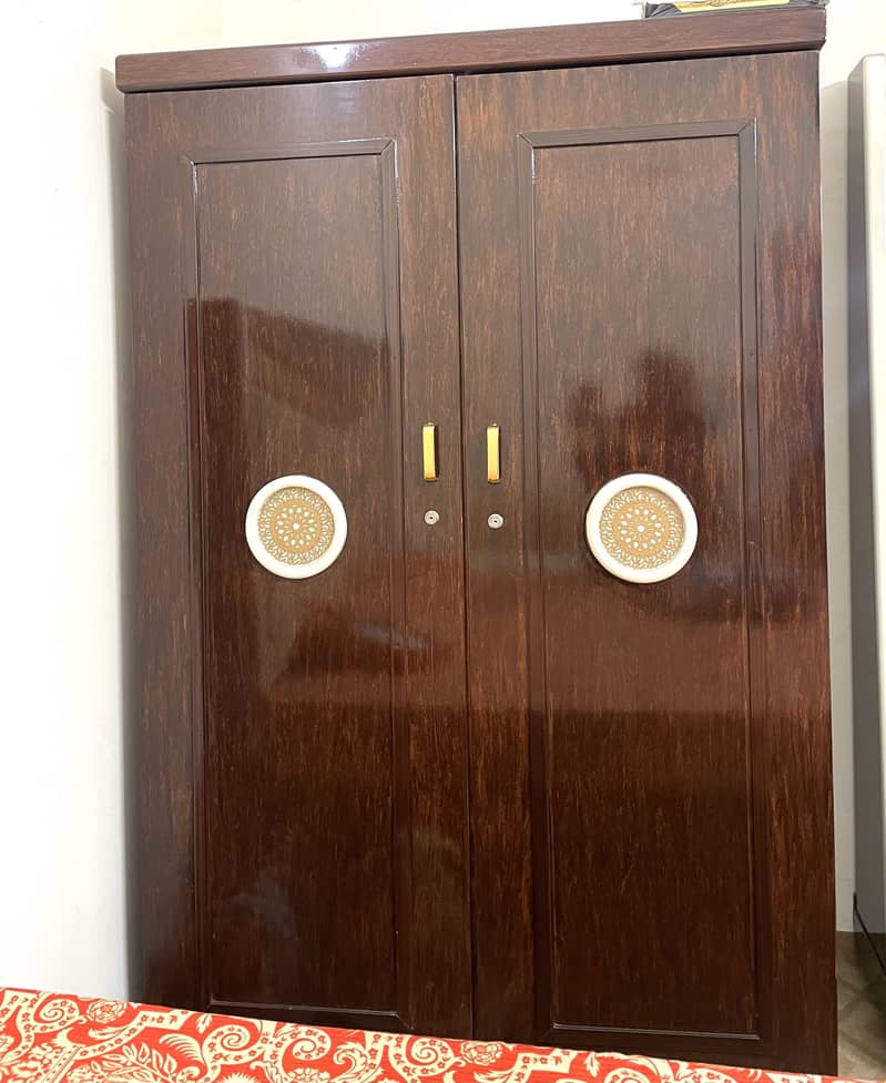 Cupboard 0