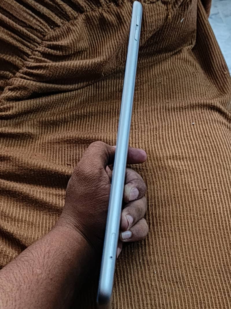 ipad 6 generation 2