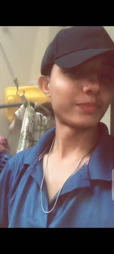 job need age 17 ksi k pas job ha tu cantact karee