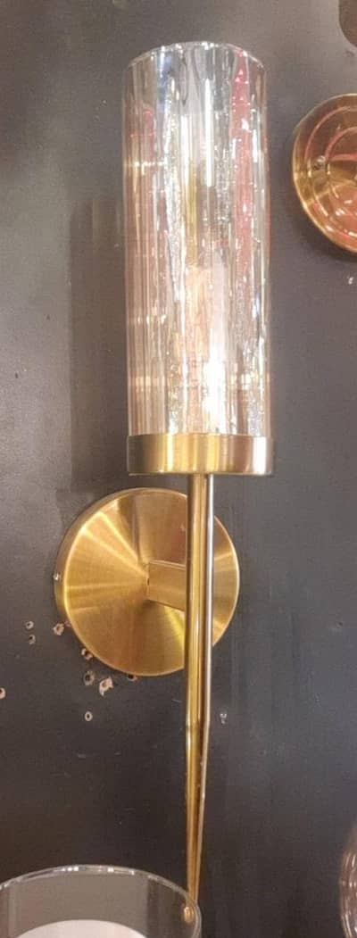 2 WALL LIGHTS FOR SALE
