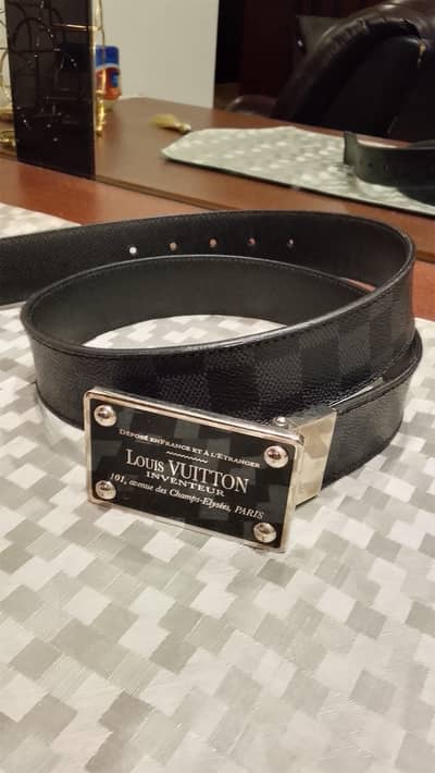 Louis Vuitton Inventeur original belt in used condition