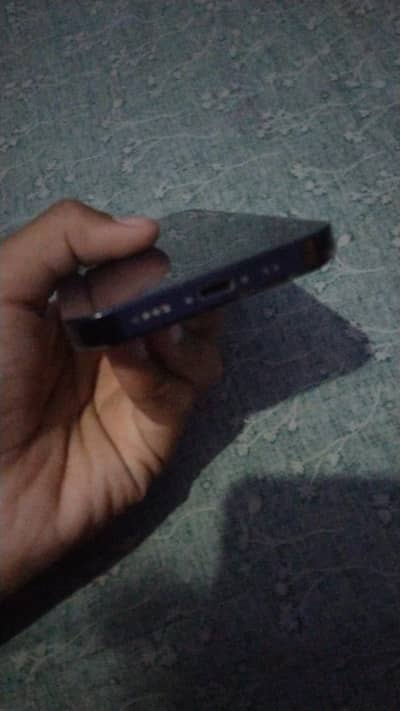 Apple iPhone 12 mini