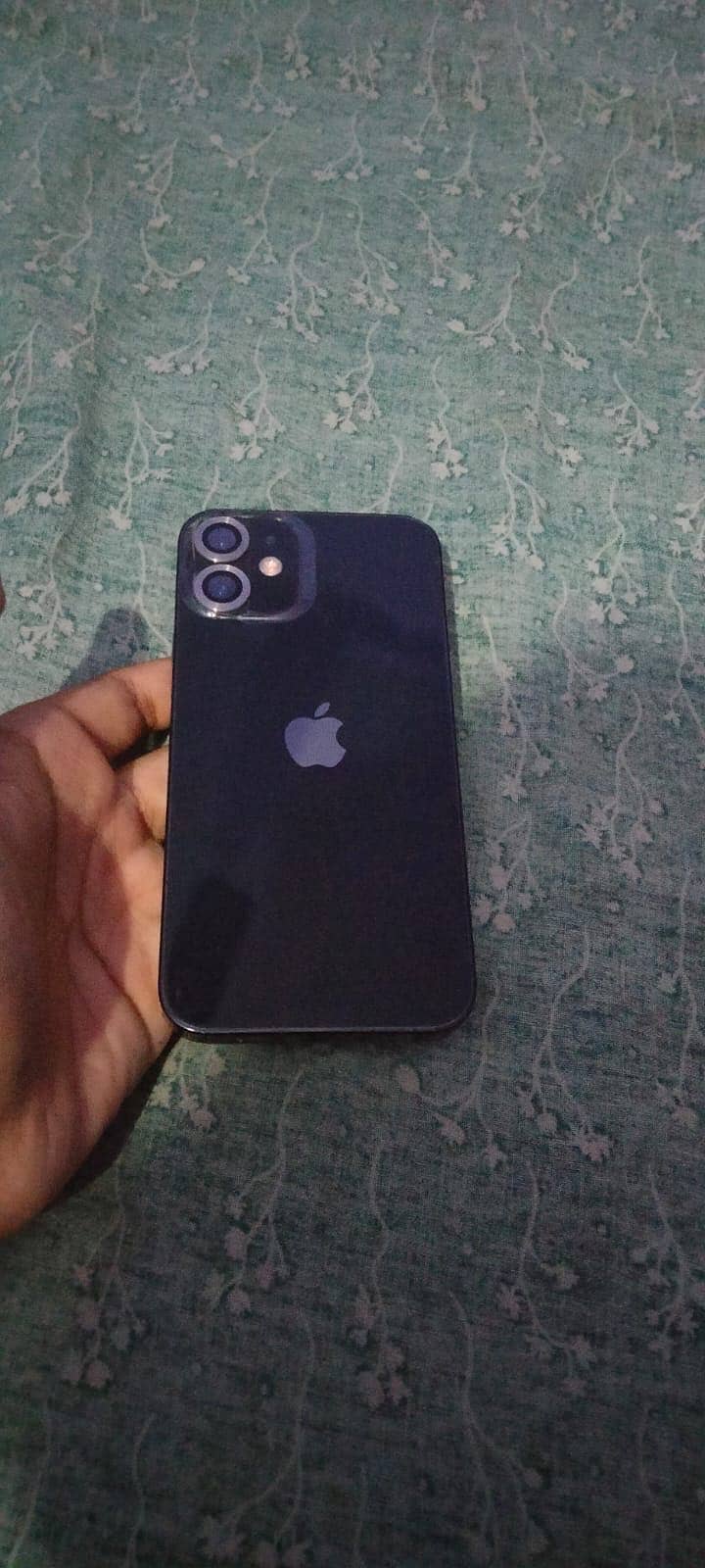 Apple iPhone 12 mini 1