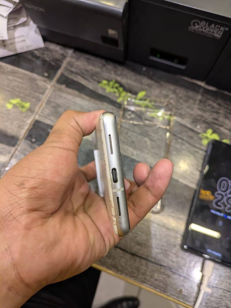 Google Pixel 7 5