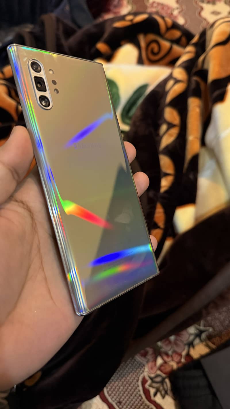 SAMSUNG NOTE 10 Plus 4