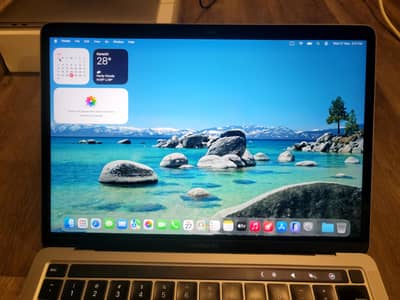MacBook Pro M1 2020 13 inch touch bar 16 GB Ram 512 GB