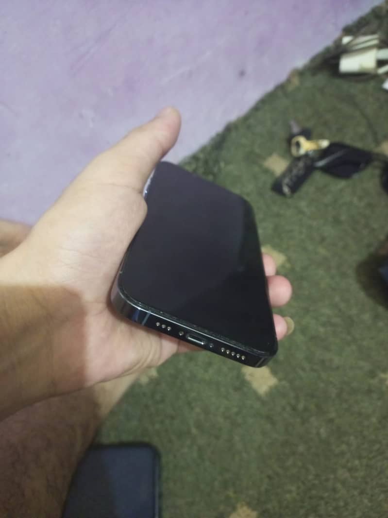 iPhone 13 pro 3