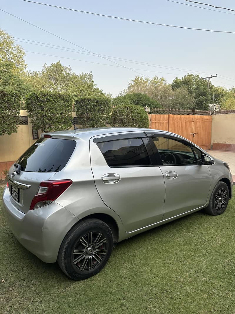 Vitz 15/19 4