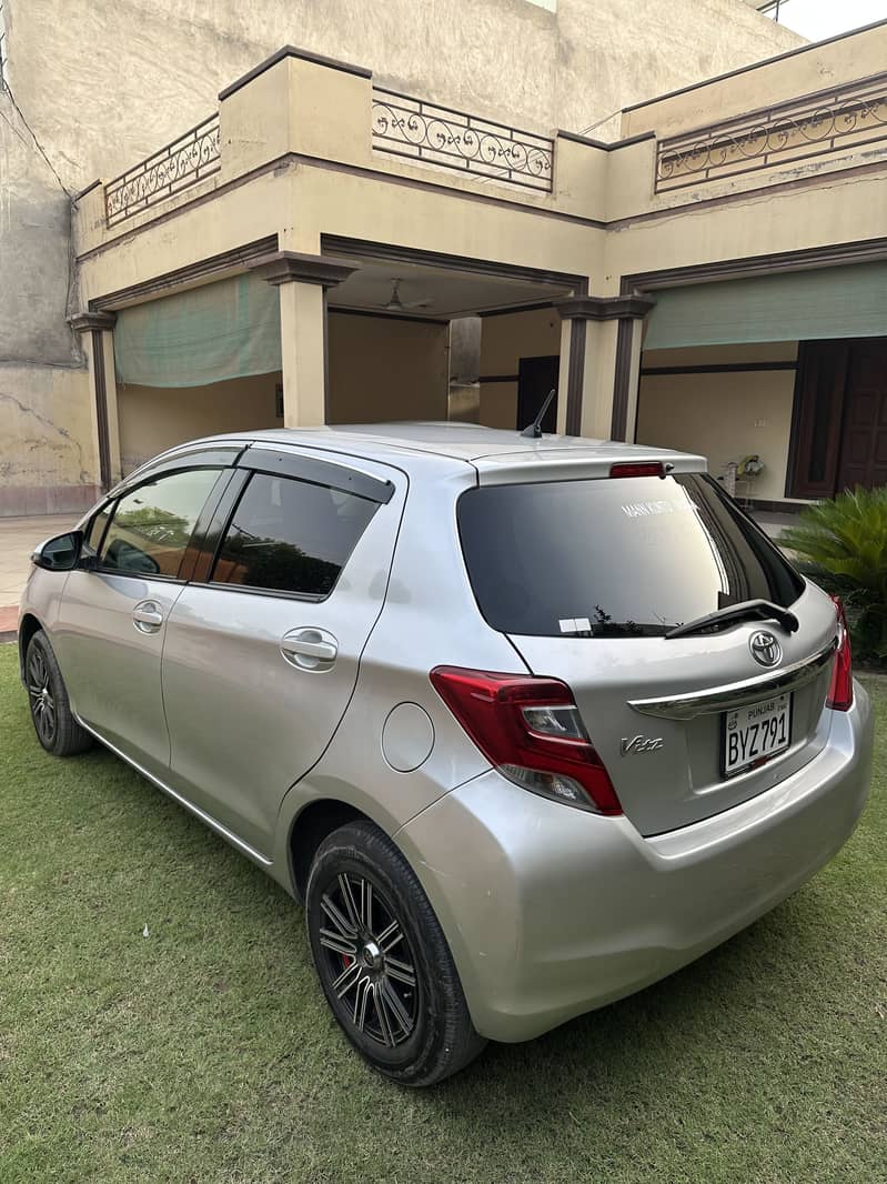 Vitz 15/19 5