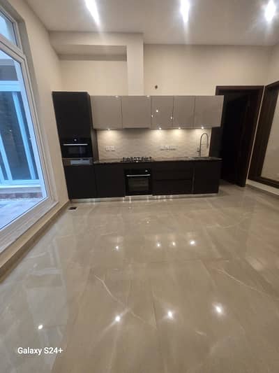 Brand new Beautiful lower ground portion fully of sunlight and open to sky
