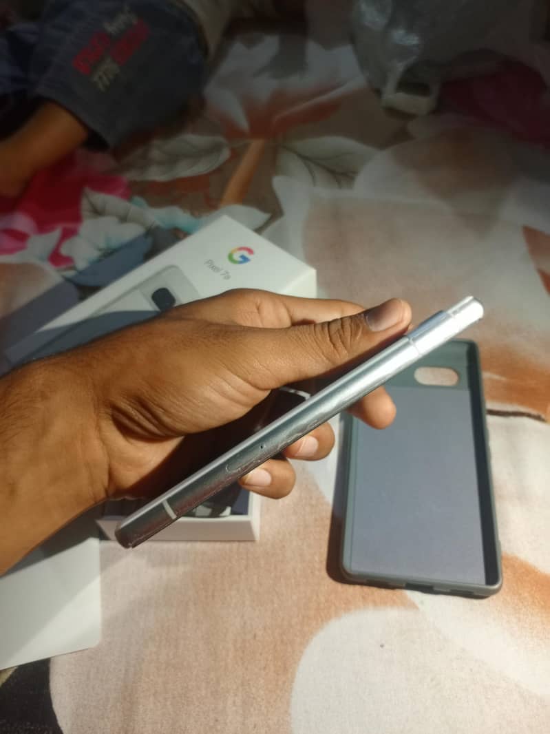 Google Pixel 7a 6