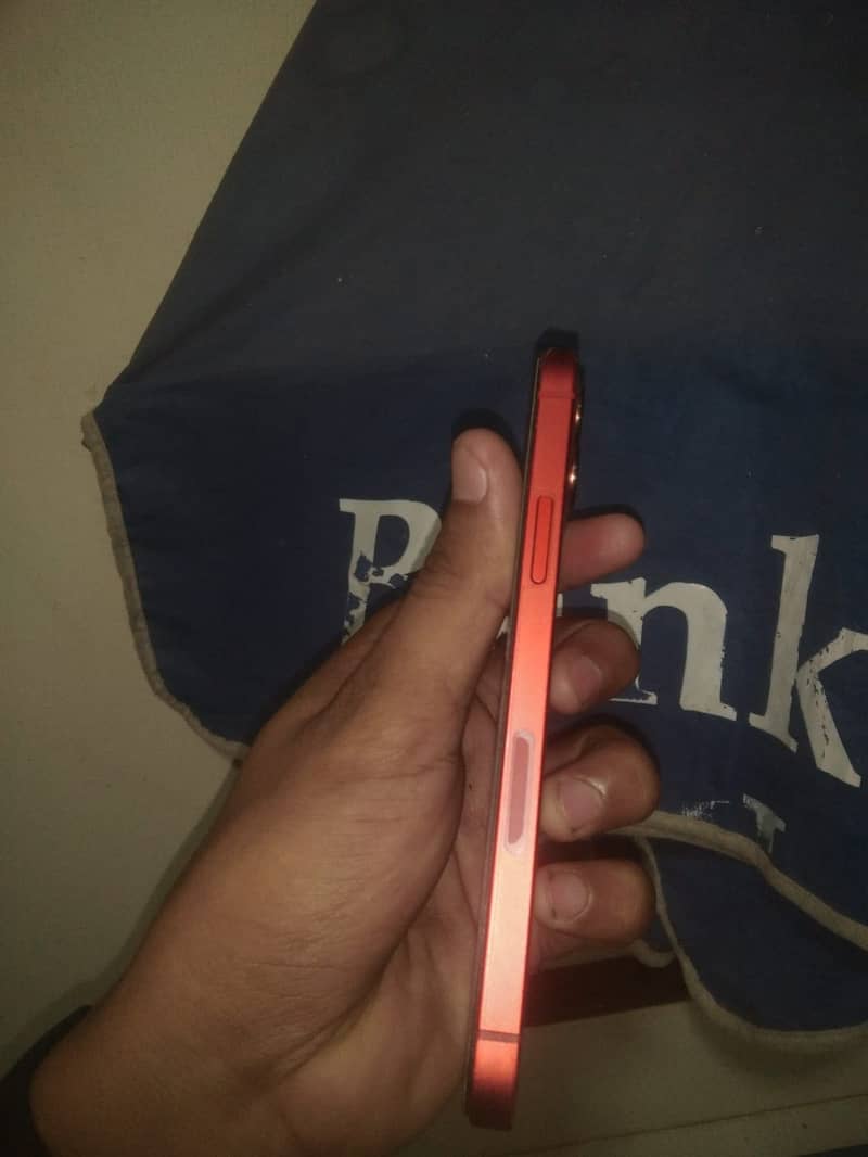 iPhone 12 6