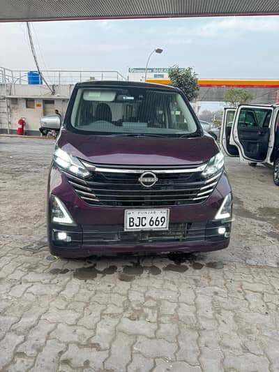 Nissan Dayz Highway Star 2024