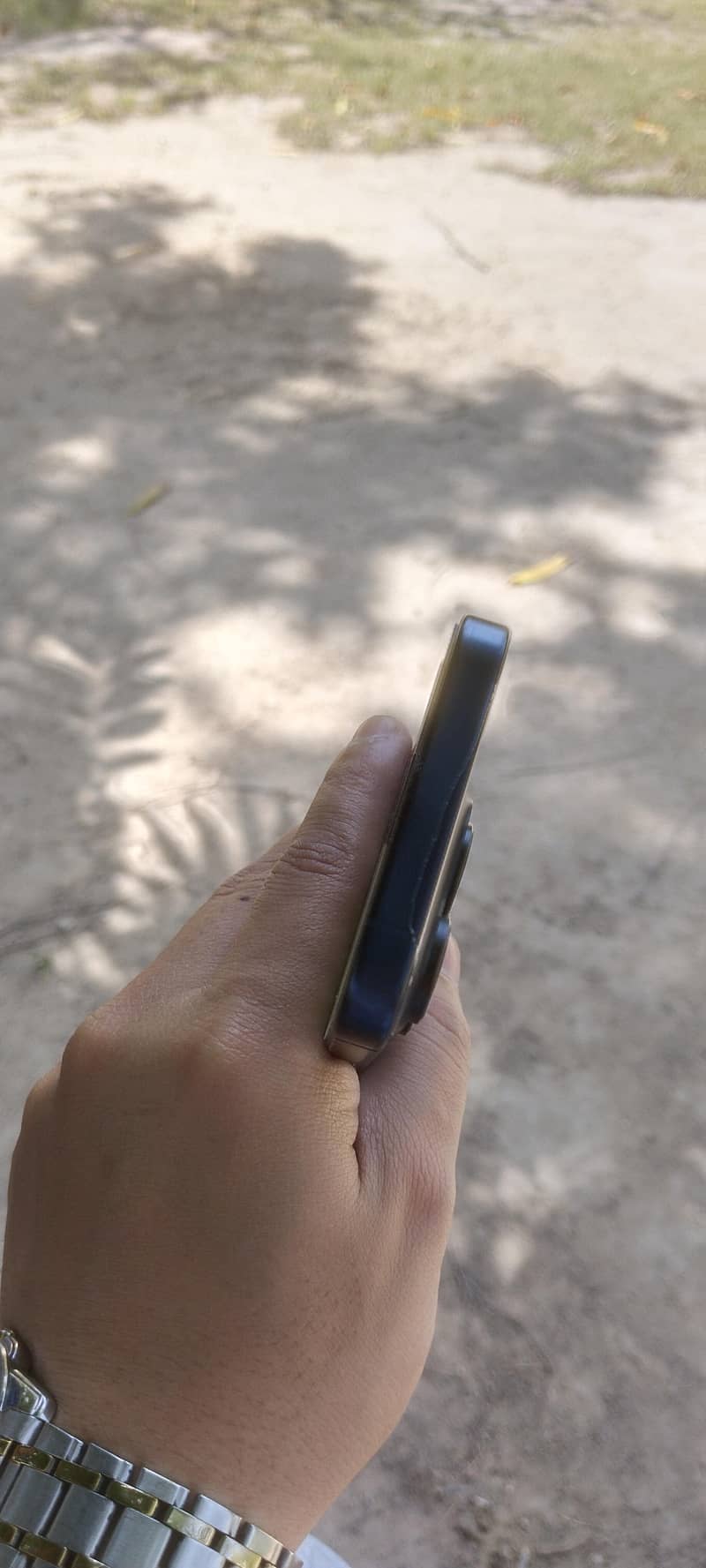 Apple iPhone 15 Pro 4