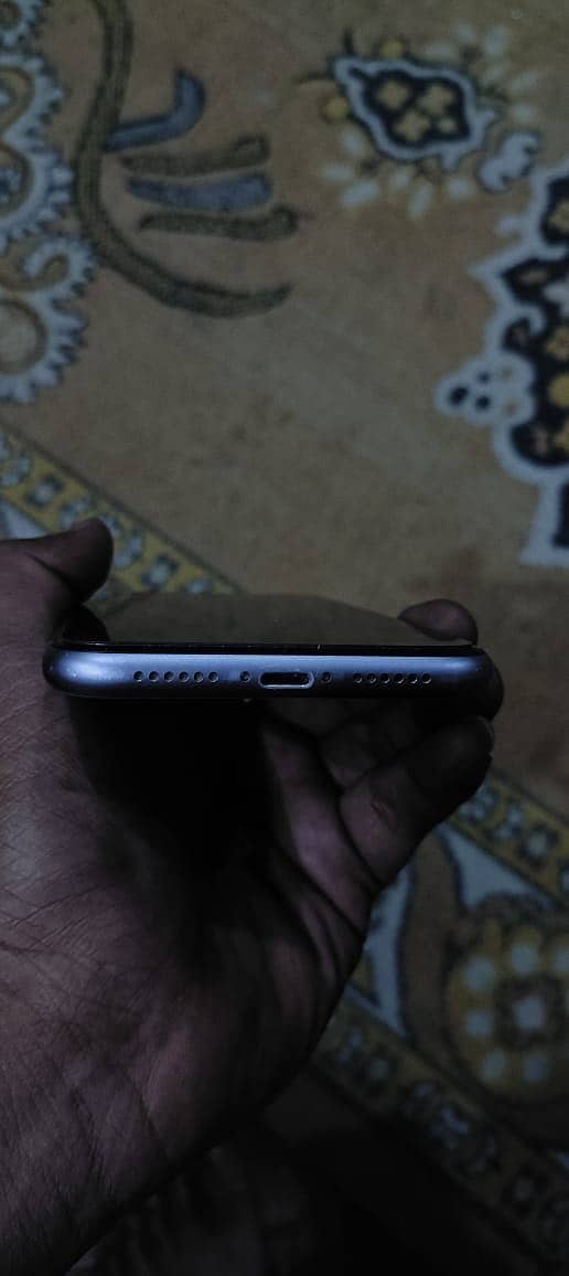 Apple iPhone 11 5