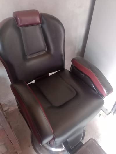 Saloon Chairs
