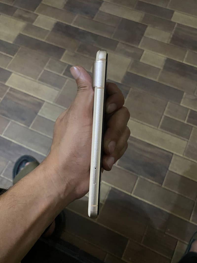 Google Pixel 8 6