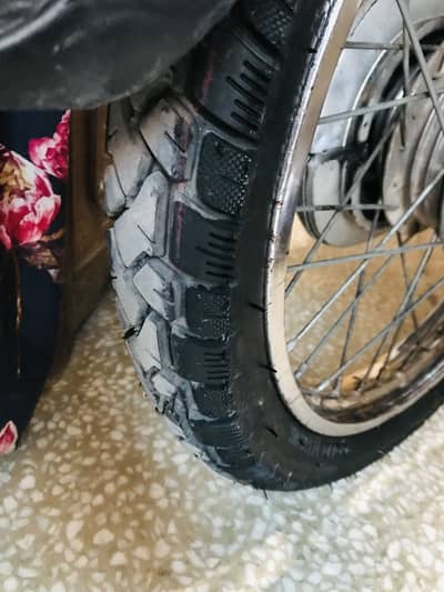 Complete Wheel 70cc bike for sale tyre tube bikul new hai
