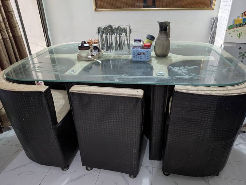 Dining Table 6 seater 0