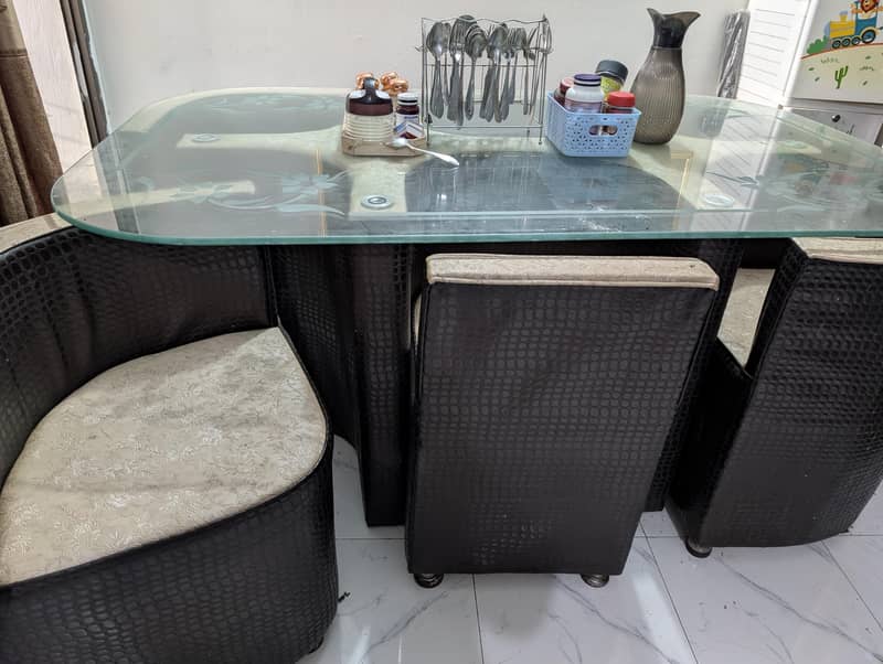 Dining Table 6 seater 1