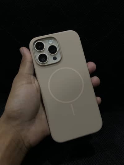 Apple iPhone 16 Pro Max