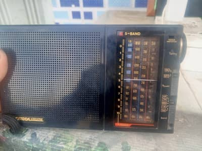 Radio Omega 5 bands