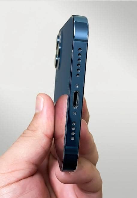 Apple iPhone 12 Pro Max 2