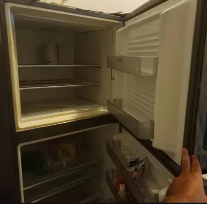 Refrigerator 4