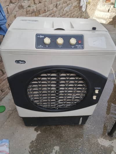 super Asia inverter room color good condition