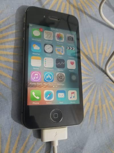 Apple iPhone 4s