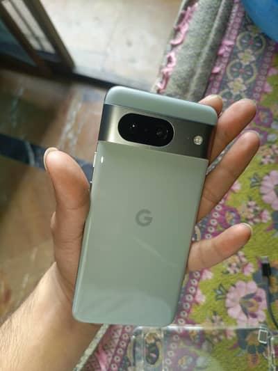 Google Pixel 8  8 gb 128 water pack