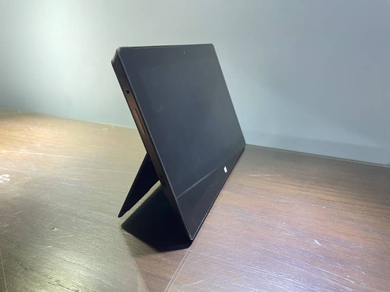 Surface Windows 8 Pro 0