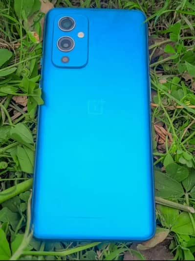oneplus 9 5g condition 10/10 Lush pees gaming beast device