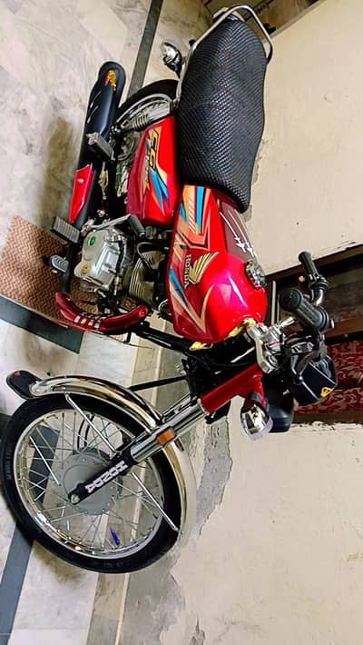 bilkul ok bike koi b kam ni hune wala. jis n leni whi cntect kre.